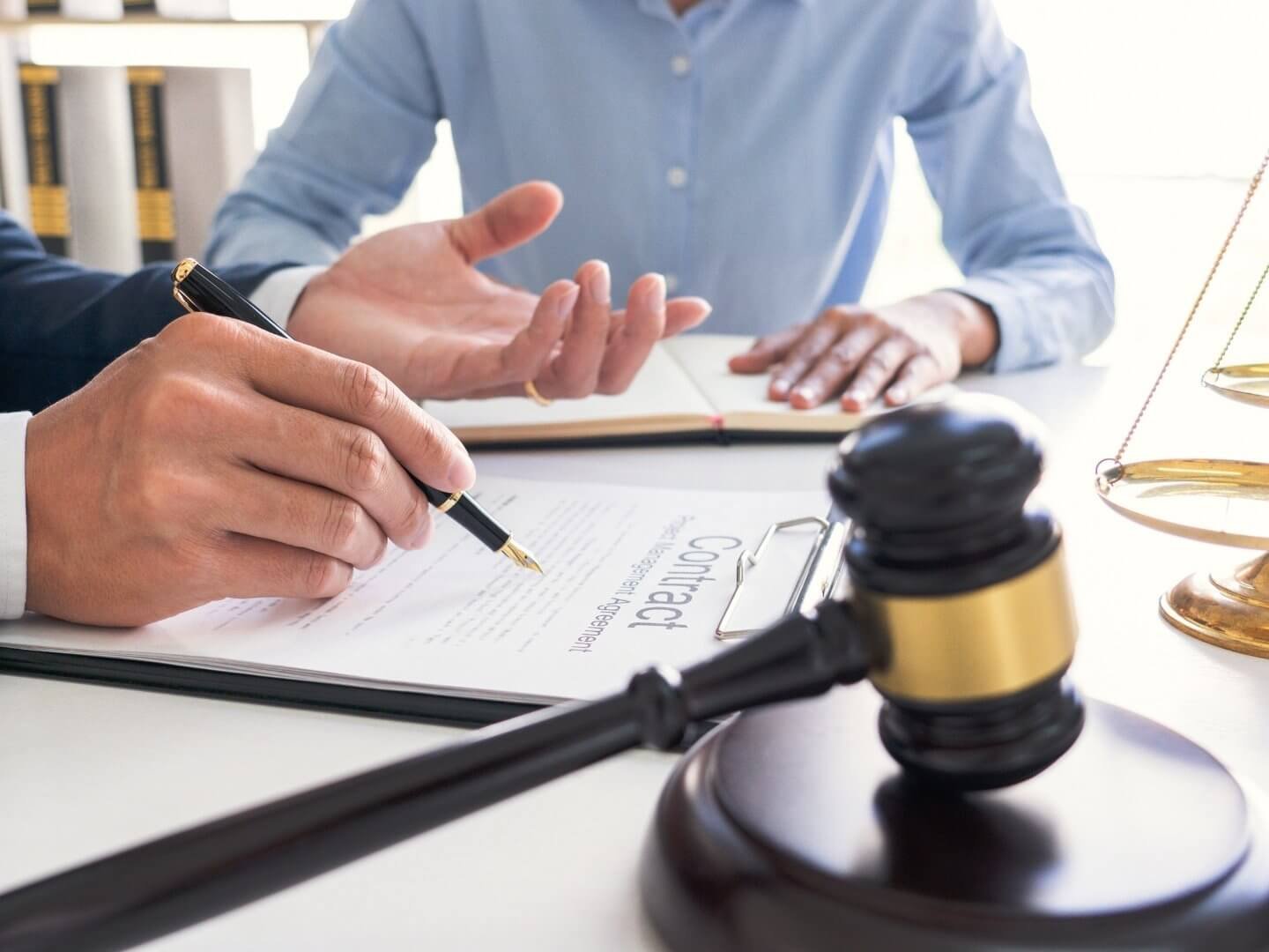 10 navarrete-arrones-abogados-derecho-penal-civil-familia-administrativo-consultoria-sevilla